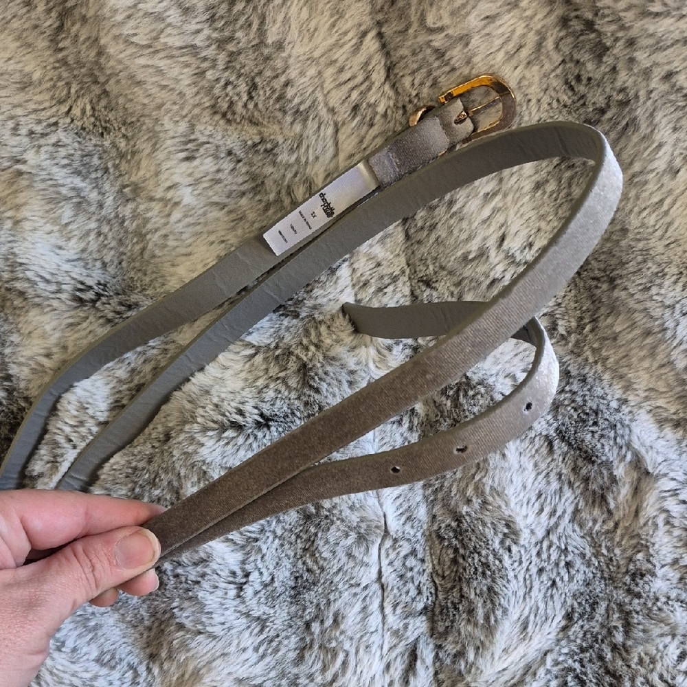 Charlotte Russe 🖤 Gray and Gold Belt (571)